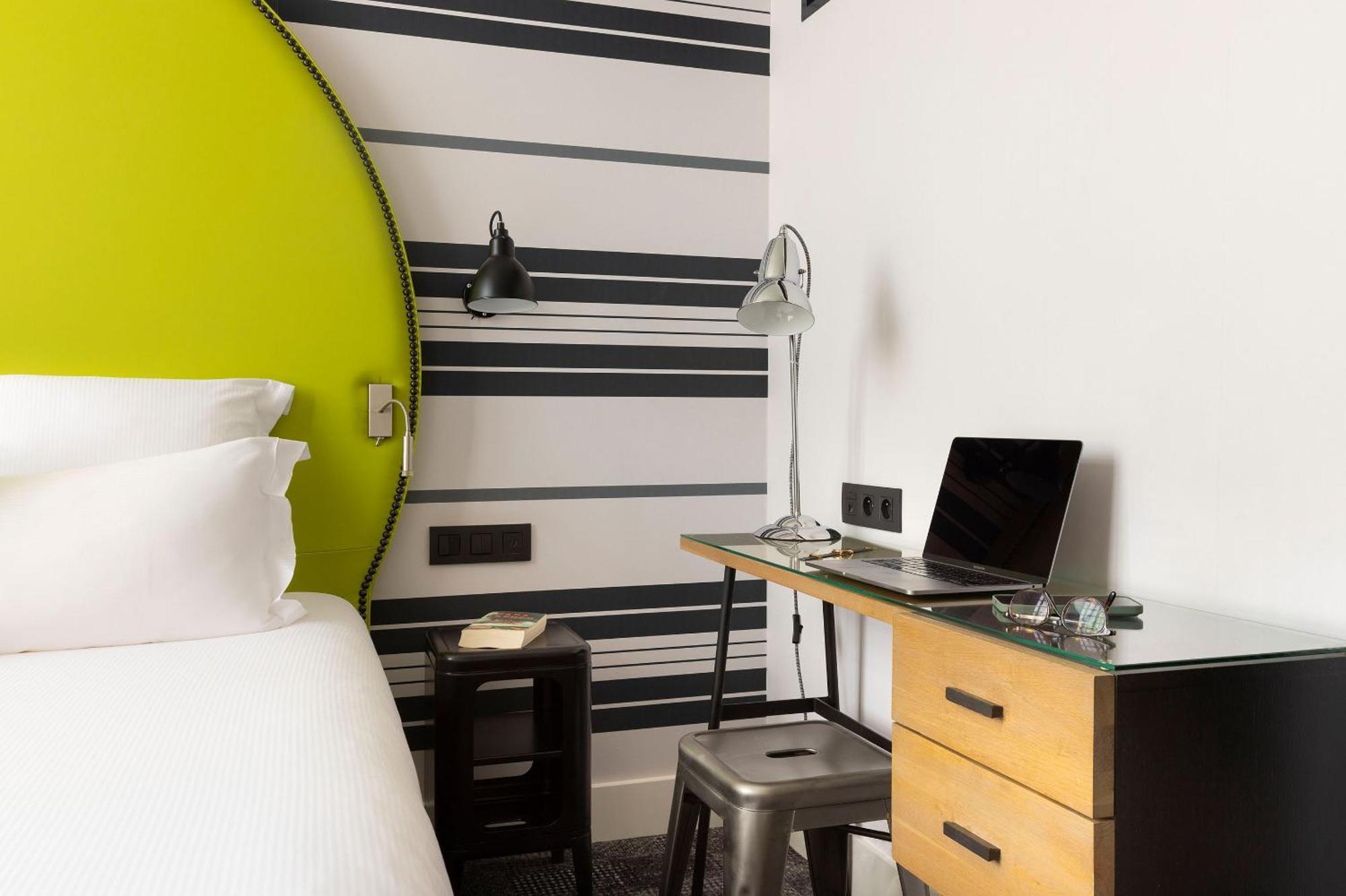 Hotel Fabric Париж Екстериор снимка